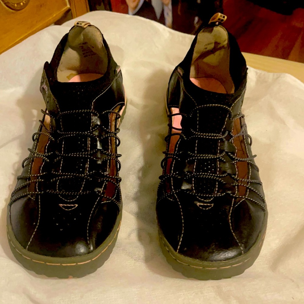 Jambu leather size 7